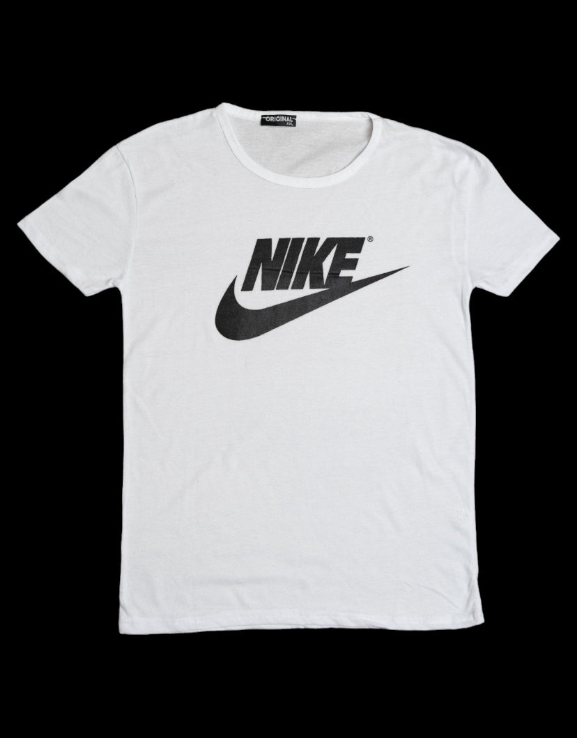 AF Negru/Talpa Alba (Cadou Tricou+Sosete)
